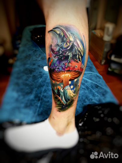 Мастер татуировки