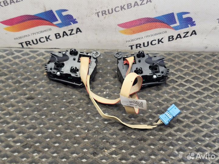 Блок кнопок на руль Daf XF105