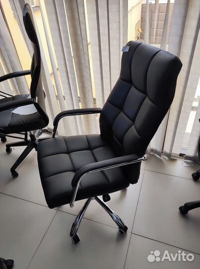 Кресло в офис