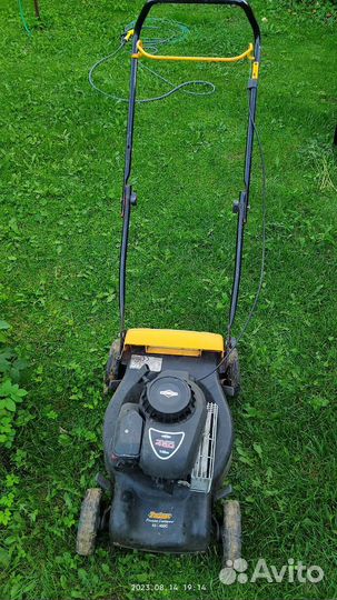 Газонокосилка бензиновая бу
