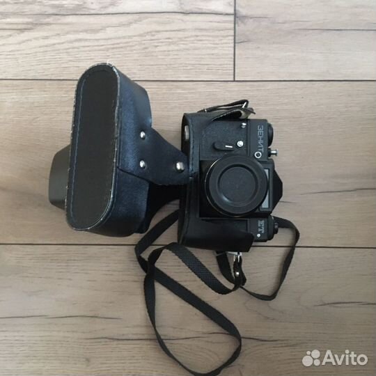 Плёночный фотоаппарат Зенит