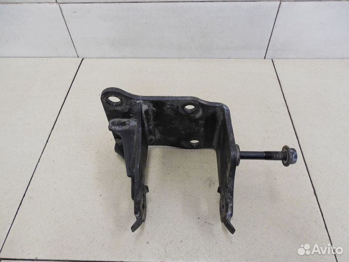 Кронштейн опоры двигателя RAV 4 2006-2013