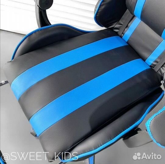 Компьютерное кресло Rog с подставкой под ноги