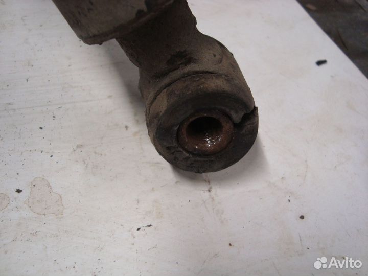 Амортизатор передний C208 M111