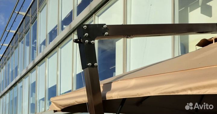 Большой зонт на боковой опоре для дачи 3х3 4х4