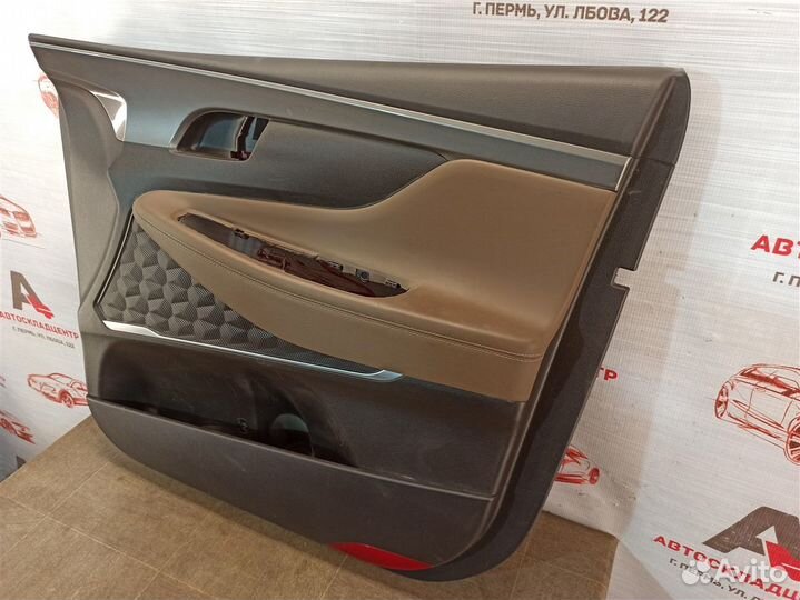 Обшивка двери Hyundai Santa-Fe с 2018 года