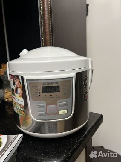 Мультиварка redmond новая