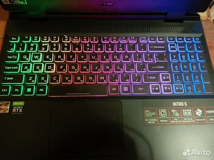Acer nitro 5 Ryzen 5/DDR 5 16Gb/RTX 3070 8Gb