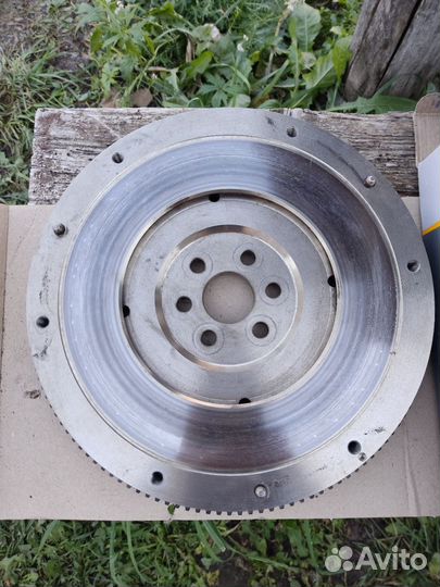 Маховик vesta 1.8 робот