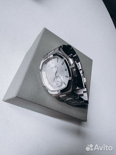 Часы guess женские