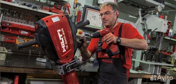 Требуется Помощник мастера