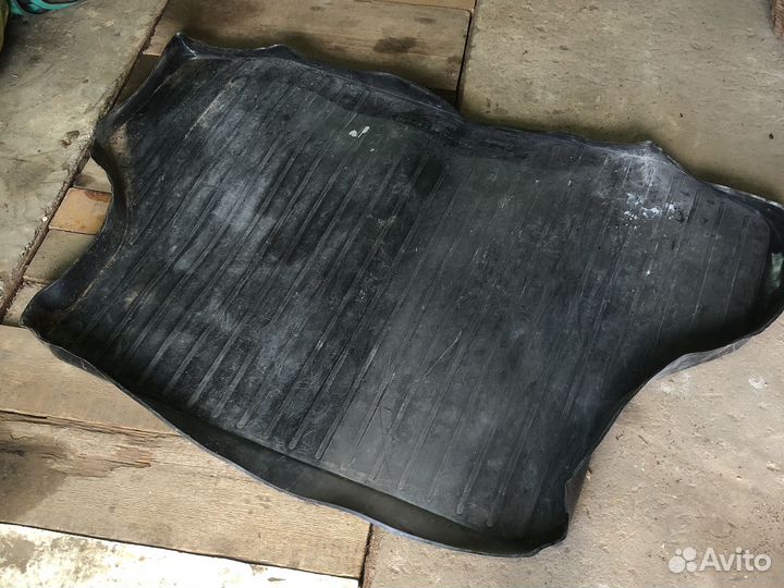 Коврик багажника