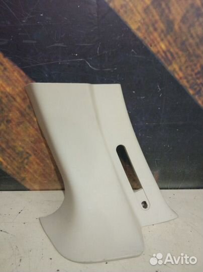 Обшивка салона правая Lincoln Navigator 5.4L dohc