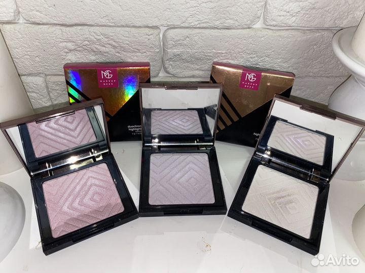 Цветные хайлайтеры Make up Geek