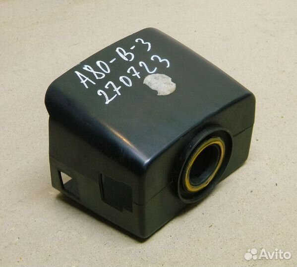 Кожух подрулевой Audi 80 B3