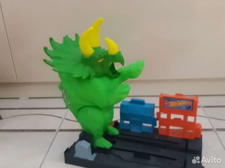 Игровые наборы динозавры HotWheels