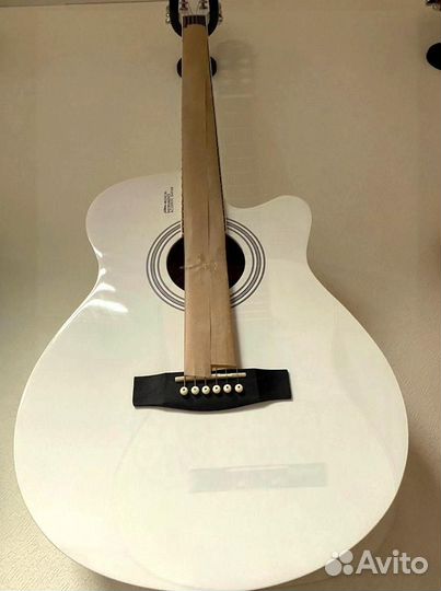 Гитара акустическая