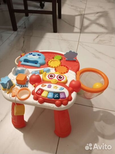 Машинка толокар с ручкой