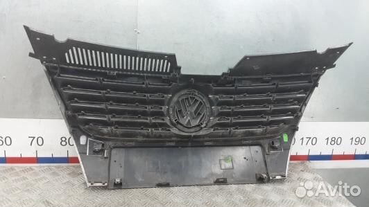 Решетка радиатора volkswagen passat B6 (LDN15G101)