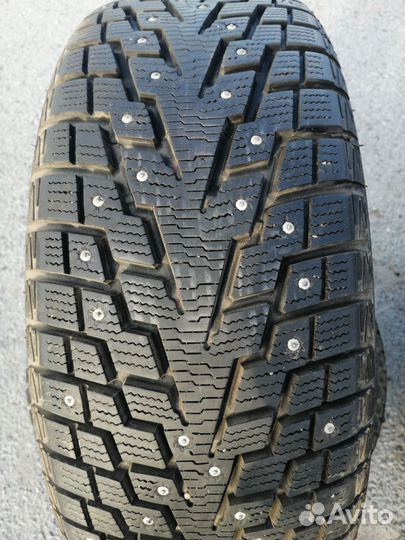 GT Radial Champiro IcePro 3 215/55 R17