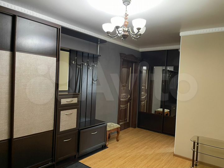 3-к. квартира, 92 м², 10/16 эт.