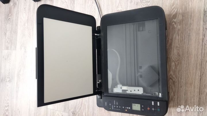 Принтер, сканер, копир 3 в 1 (мфу)canon pixma