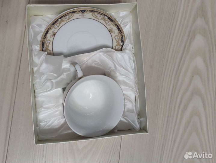 Фарфоровая чайная пара