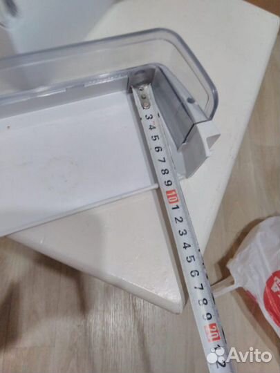 Полки на дверчу холодильника