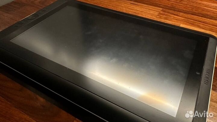 Wacom dth-w1300 Планшет