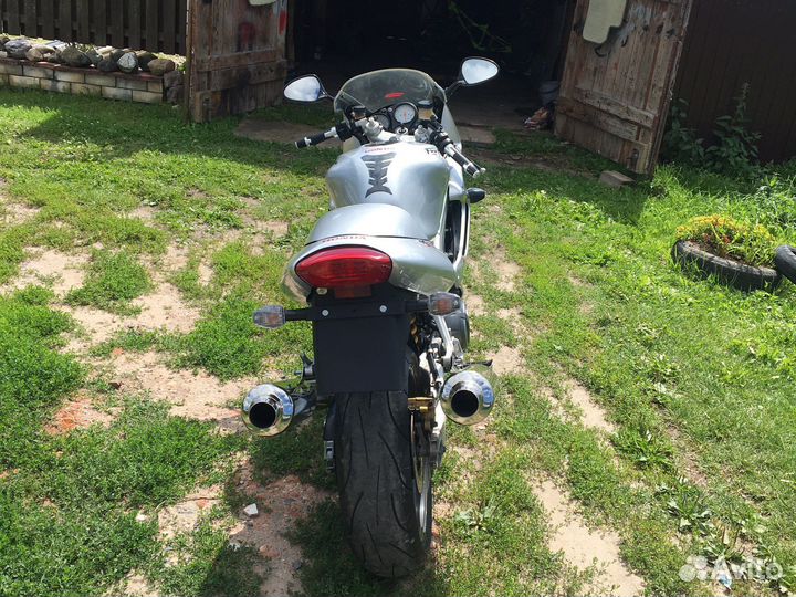 Honda vtr 1000f