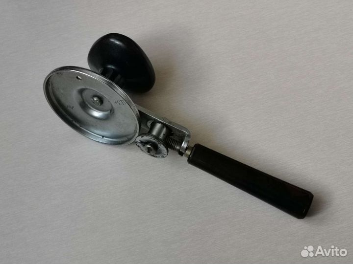 Закаточная машинка для банок консервирования