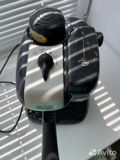 Кофеварка delonghi