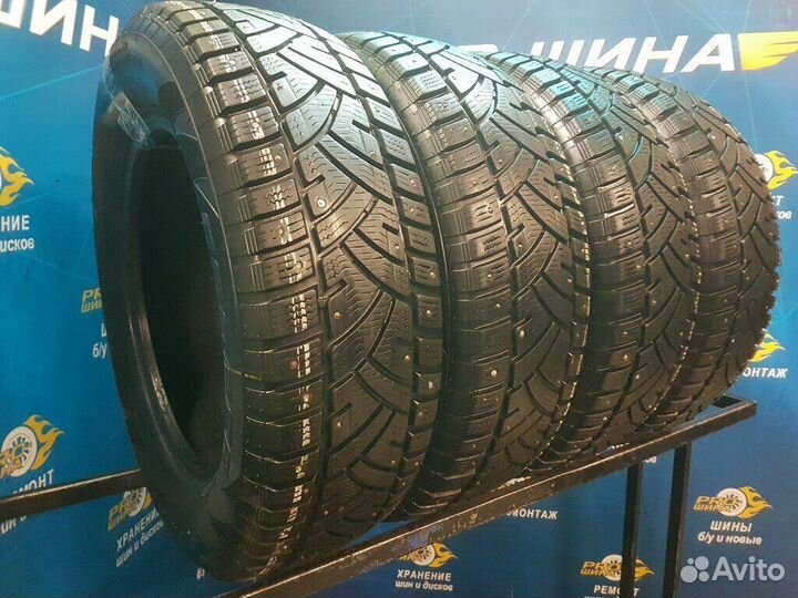 Cooper Weather-Master S/T 3 215/65 R16