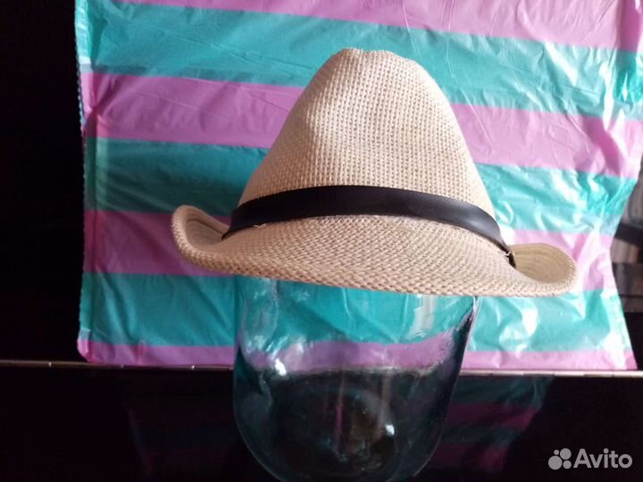Шляпа женская соломенная