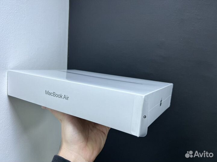 Hoвый MacBook 13 Air M1 8/256Gb+