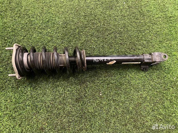 Амортизатор передний Mercedes-Benz C-Class W205