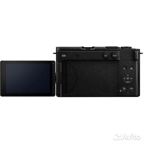 Panasonic Lumix S9