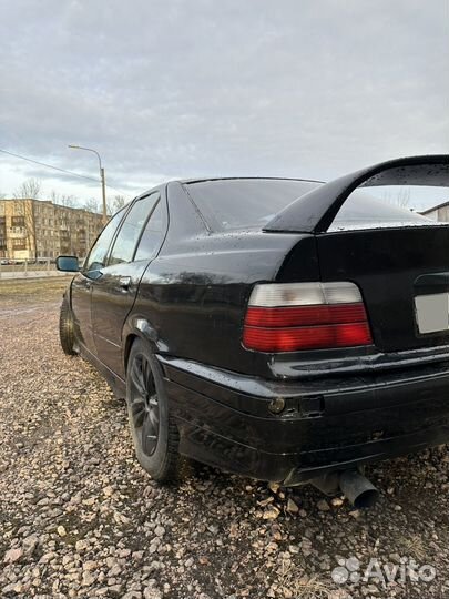 BMW 3 серия 1.8 МТ, 1992, 350 000 км
