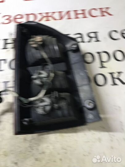 Фонарь задний правый Nissan Pathfinder