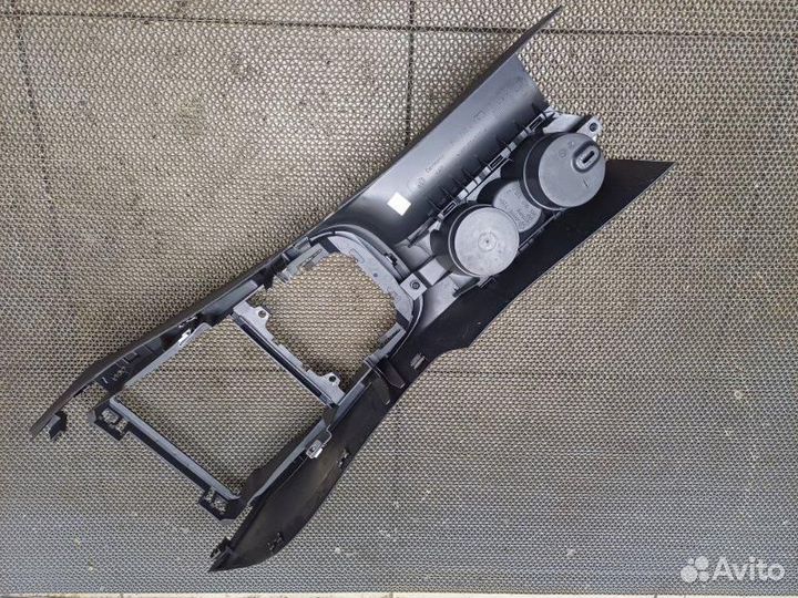 Консоль Volkswagen Golf