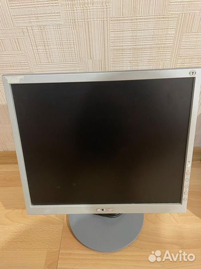 Монитор sony sdm s73