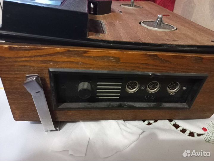 Катушечный магнитофон