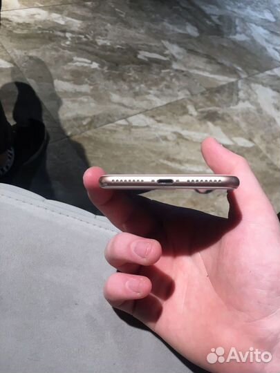 Телефон iPhone 8 plus