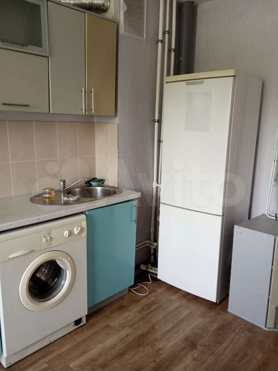 2-к. квартира, 50 м², 4/10 эт.