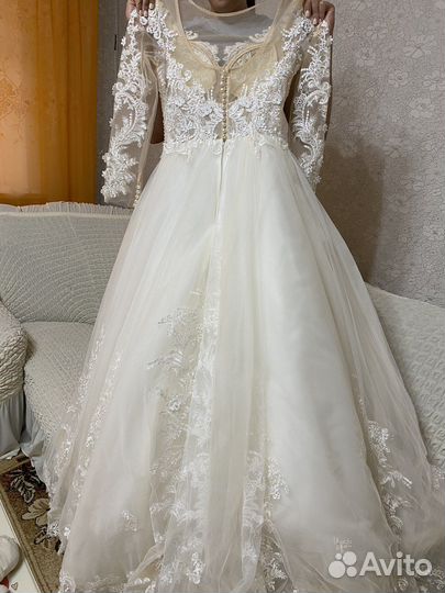 Свадебное платье