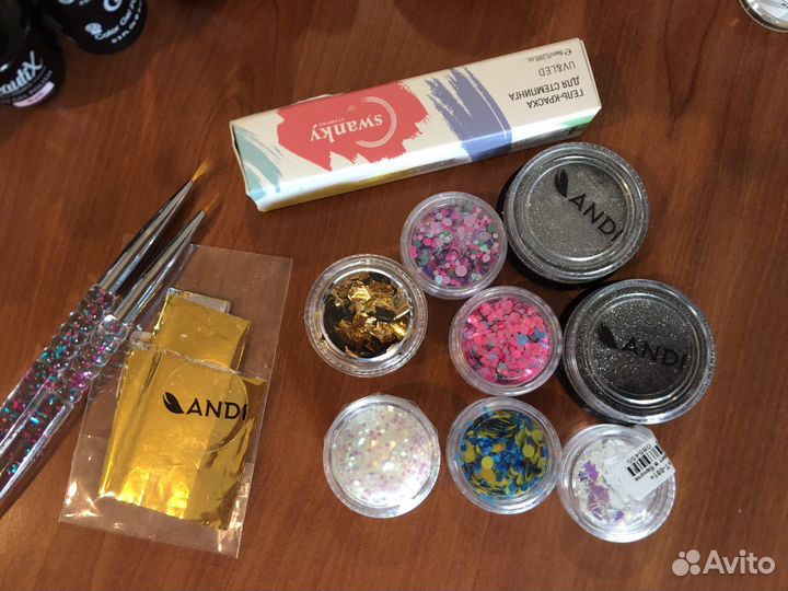 Гель лаки, полигель, набор для маникюра