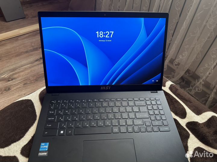 Ноутбук msi modern 15 B12M