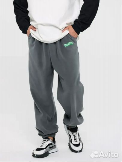 Утеплённые спортивные штаны