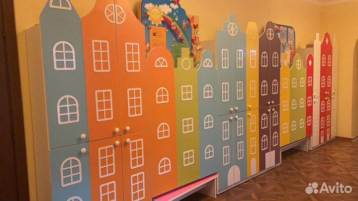 Детские шкафчики. Шкаф в раздевалку детского сада