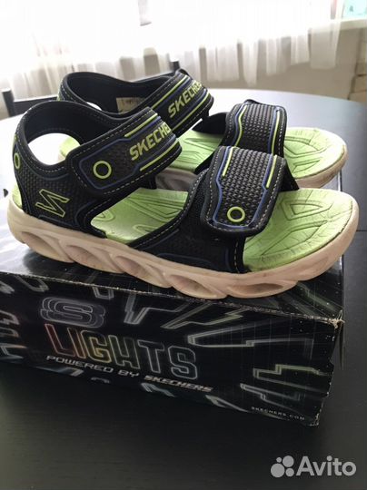 Сандали светящиеся для мальчика Skechers р. 36 б/у